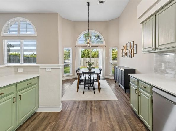 5709  Highgate Lane , Rowlett Texas 75088