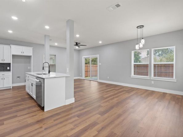1427  Arizona Avenue , Fort Worth Texas 76104