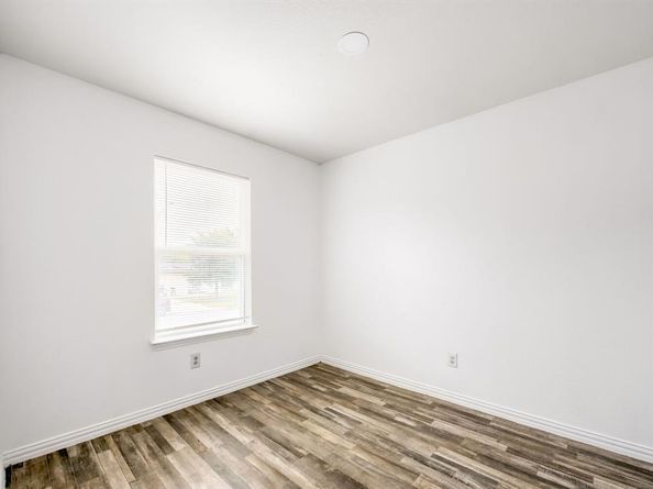 1216 E Powell Avenue , Fort Worth Texas 76104