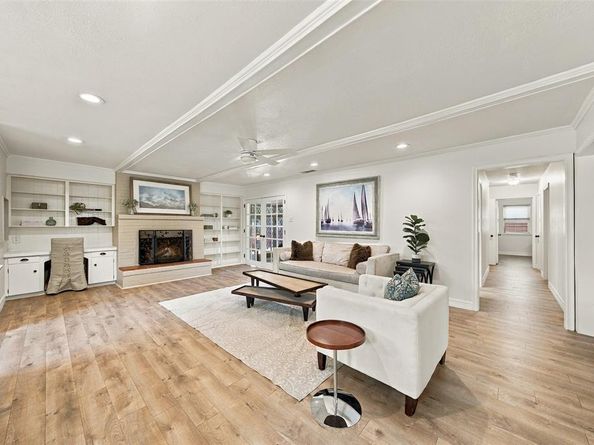 8311  Baumgarten Drive , Dallas Texas 75228