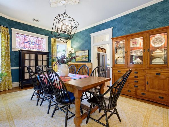 4738  Victor Street , Dallas Texas 75246