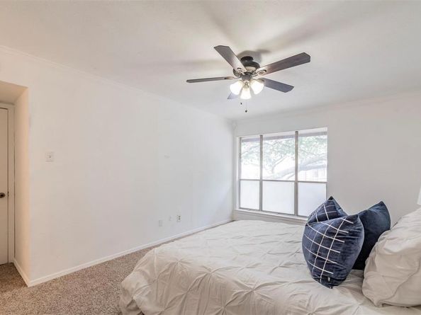 10558  High Hollows Drive  243, Dallas Texas 75230