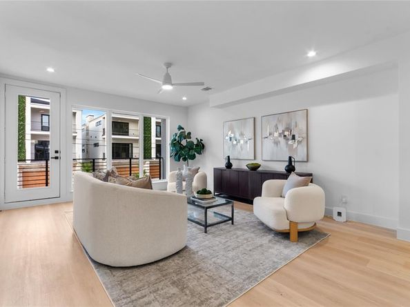 1507  Holly Avenue , Dallas Texas 75204