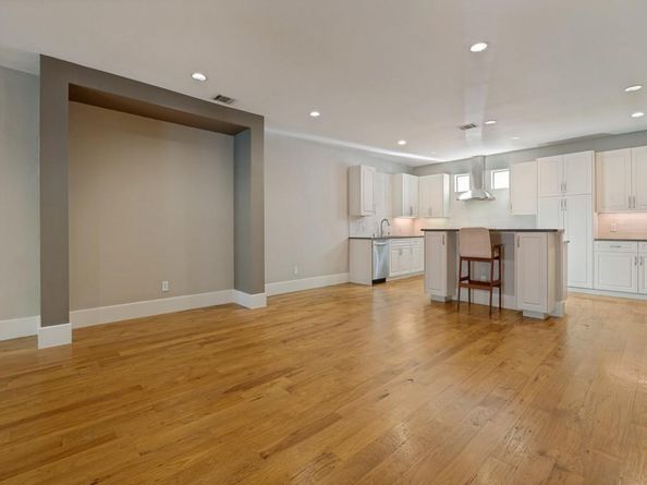 2606  Shelby Avenue  102, Dallas Texas 75219