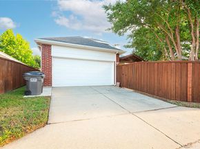 1610  Oak Brook Lane , Allen Texas 75002