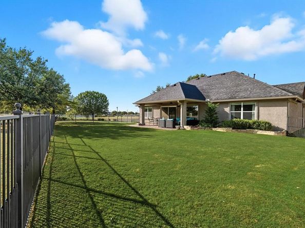 9704  Amber Court , Denton Texas 76207
