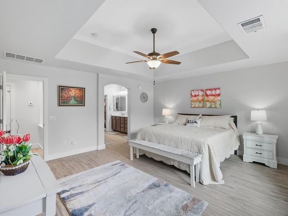 9704  Amber Court , Denton Texas 76207