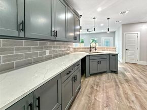 2130  Kathleen Avenue , Dallas Texas 75216