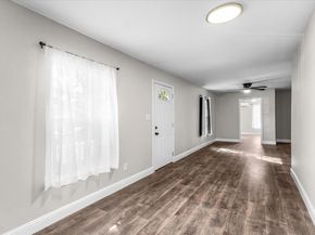 2121  Andover Street , Fort Worth Texas 76114