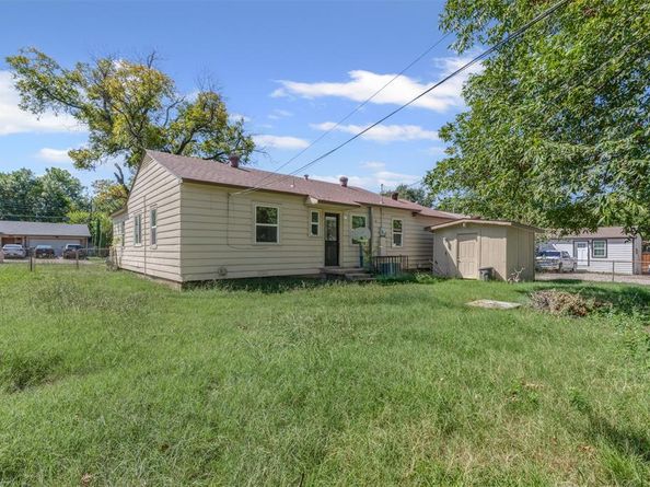 1813  Ruth Street , Arlington Texas 76010