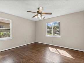 1813  Ruth Street , Arlington Texas 76010