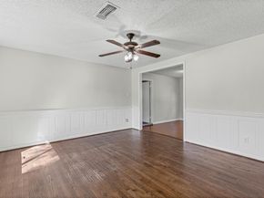 1813  Ruth Street , Arlington Texas 76010