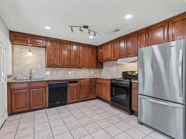 1813  Ruth Street , Arlington Texas 76010