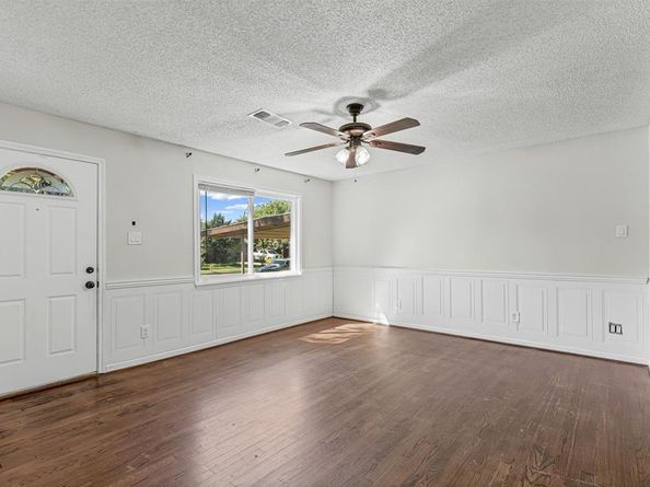 1813  Ruth Street , Arlington Texas 76010