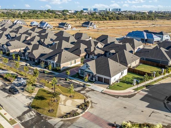 4745  Kings Garden Parkway , Arlington Texas 76005