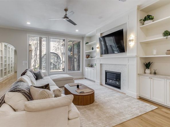 4219  Prescott Avenue , Dallas Texas 75219