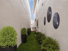 7859  Verona Place , Dallas Texas 75231