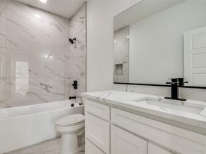 2827  Grafton Avenue , Dallas Texas 75211