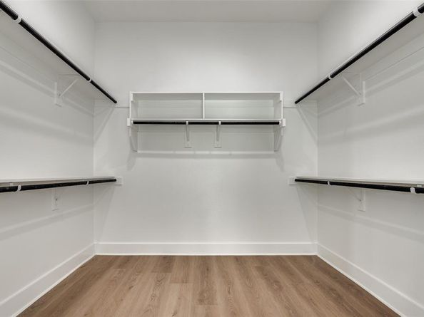 2827  Grafton Avenue , Dallas Texas 75211