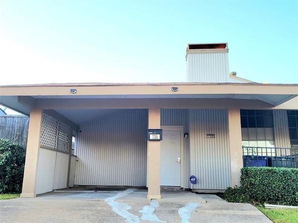 735  Arrowhead Circle , Garland Texas 75043