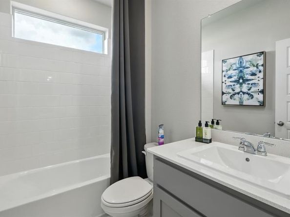 540  AMBER FIELDS Drive , Denton Texas 76259