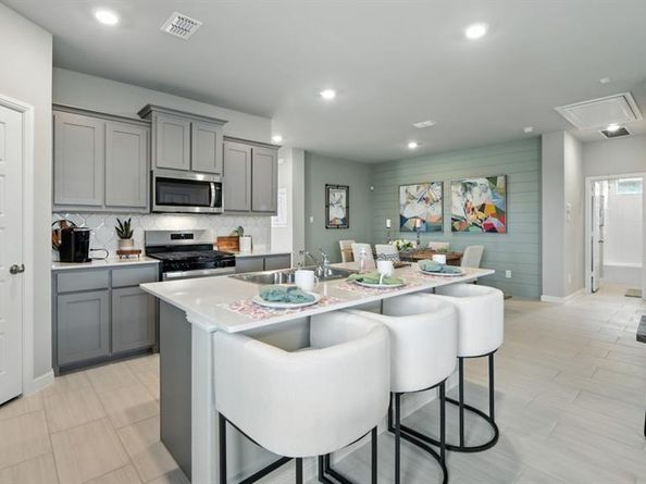 540  AMBER FIELDS Drive , Denton Texas 76259