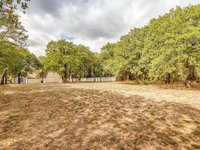 6061  Carey Road , Fort Worth Texas 76140