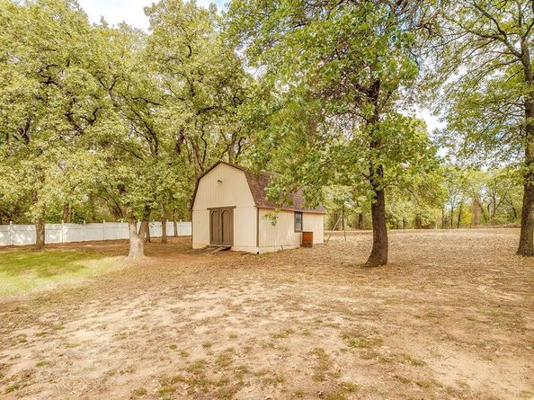 6061  Carey Road , Fort Worth Texas 76140