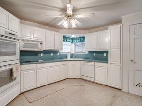 6061  Carey Road , Fort Worth Texas 76140