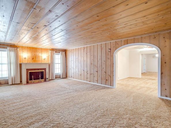 6061  Carey Road , Fort Worth Texas 76140