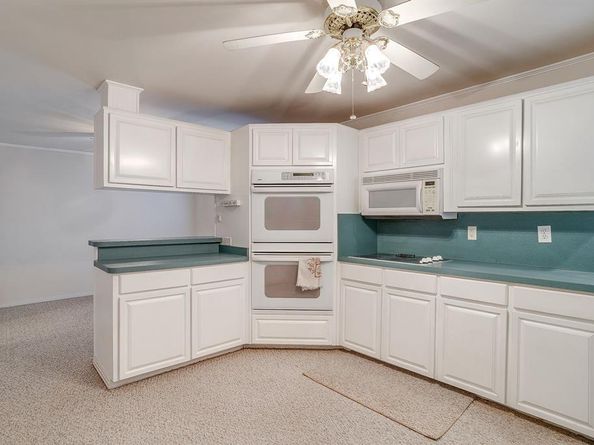 6061  Carey Road , Fort Worth Texas 76140