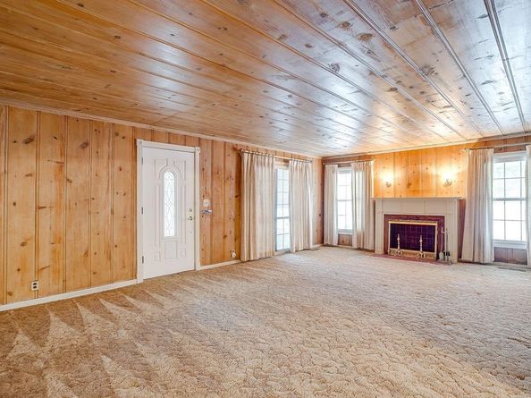 6061  Carey Road , Fort Worth Texas 76140