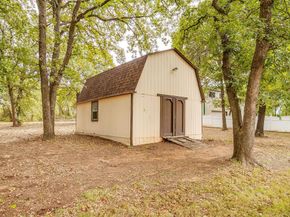 6061  Carey Road , Fort Worth Texas 76140