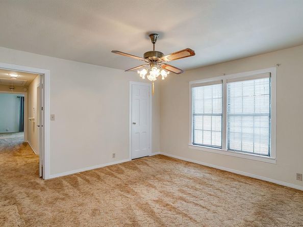 6061  Carey Road , Fort Worth Texas 76140