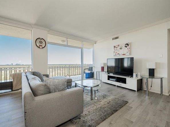 6211 W Northwest Highway  1602, Dallas Texas 75225