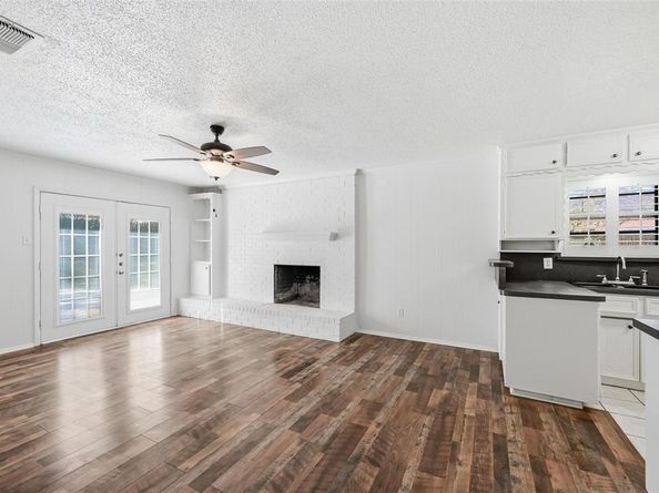 6320  Lunar Drive , Edgecliff Village Texas 76134