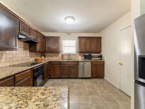 5720  Whitman Avenue , Fort Worth Texas 76133