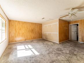 5720  Whitman Avenue , Fort Worth Texas 76133