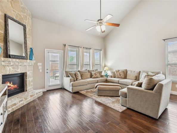 2612  Castle Creek Drive , Little Elm Texas 75068