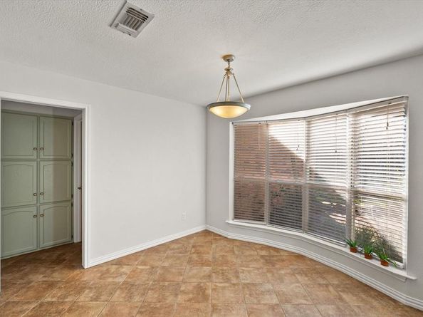 1106  Almond Drive , Mansfield Texas 76063