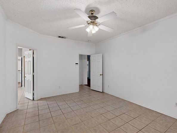 624  Babbling Brook Drive , Saginaw Texas 76179