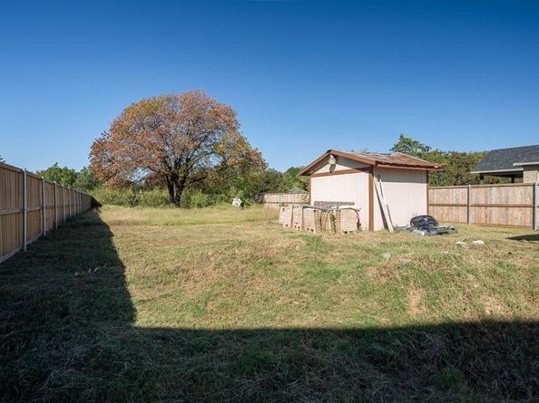 4115 S Peachtree Road , Balch Springs Texas 75180