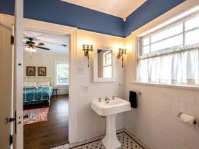 2417  5th Avenue , Fort Worth Texas 76110