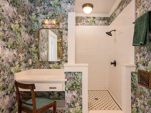 2417  5th Avenue , Fort Worth Texas 76110