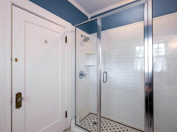 2417  5th Avenue , Fort Worth Texas 76110