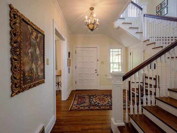 2417  5th Avenue , Fort Worth Texas 76110