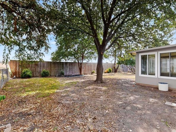 2902  Medina Drive , Garland Texas 75041