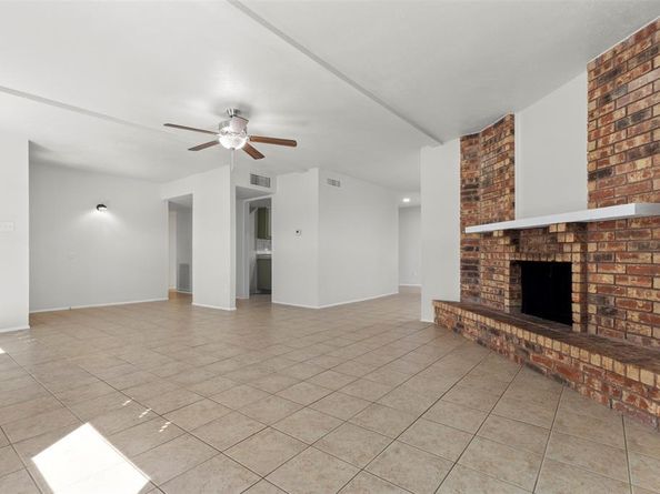 4037  Engleman Street , Fort Worth Texas 76137
