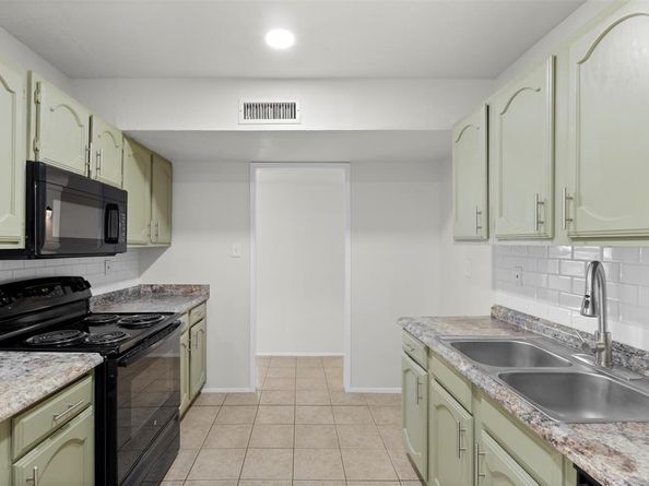 4037  Engleman Street , Fort Worth Texas 76137