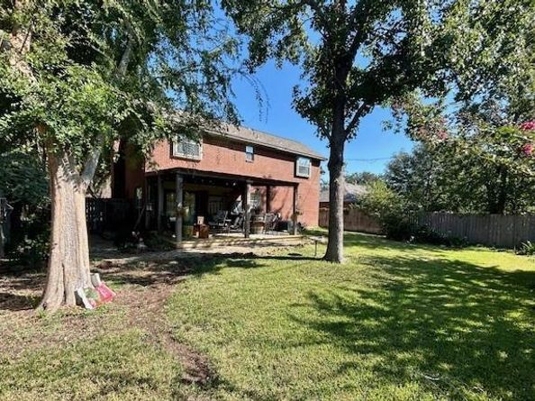 2102  Jasmine Street , Denton Texas 76205